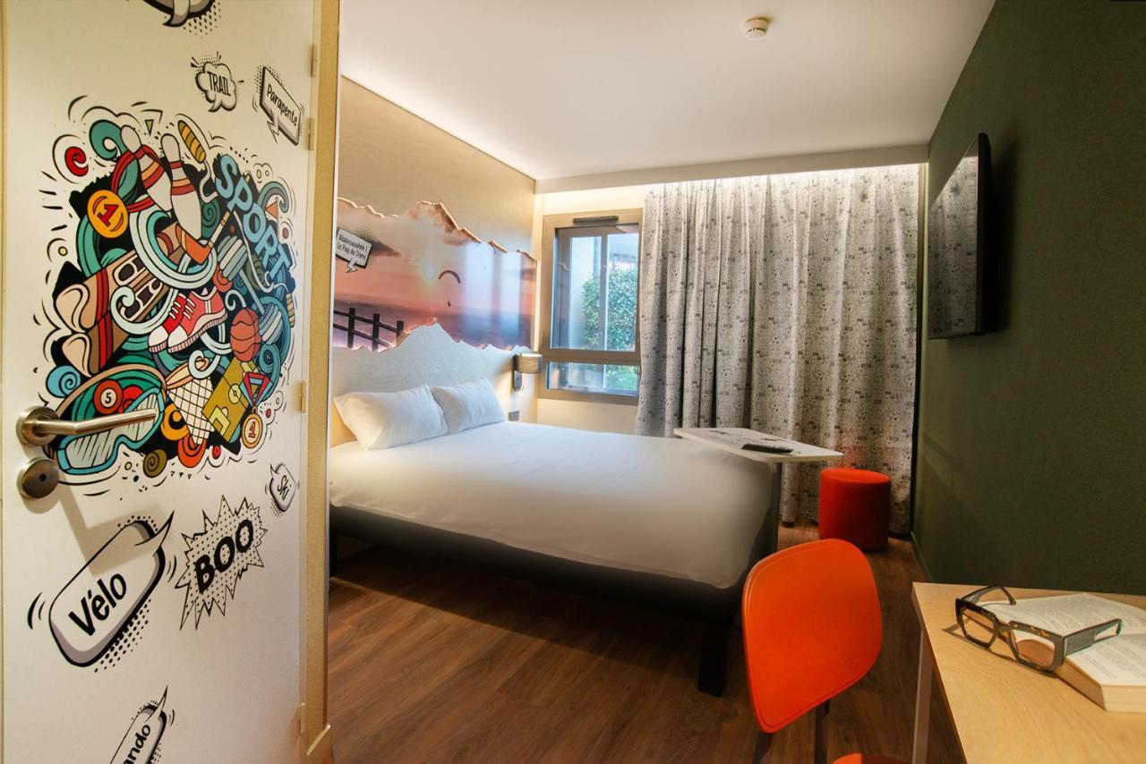Ibis Styles Clermont-Ferrand Aeroport Exterior foto