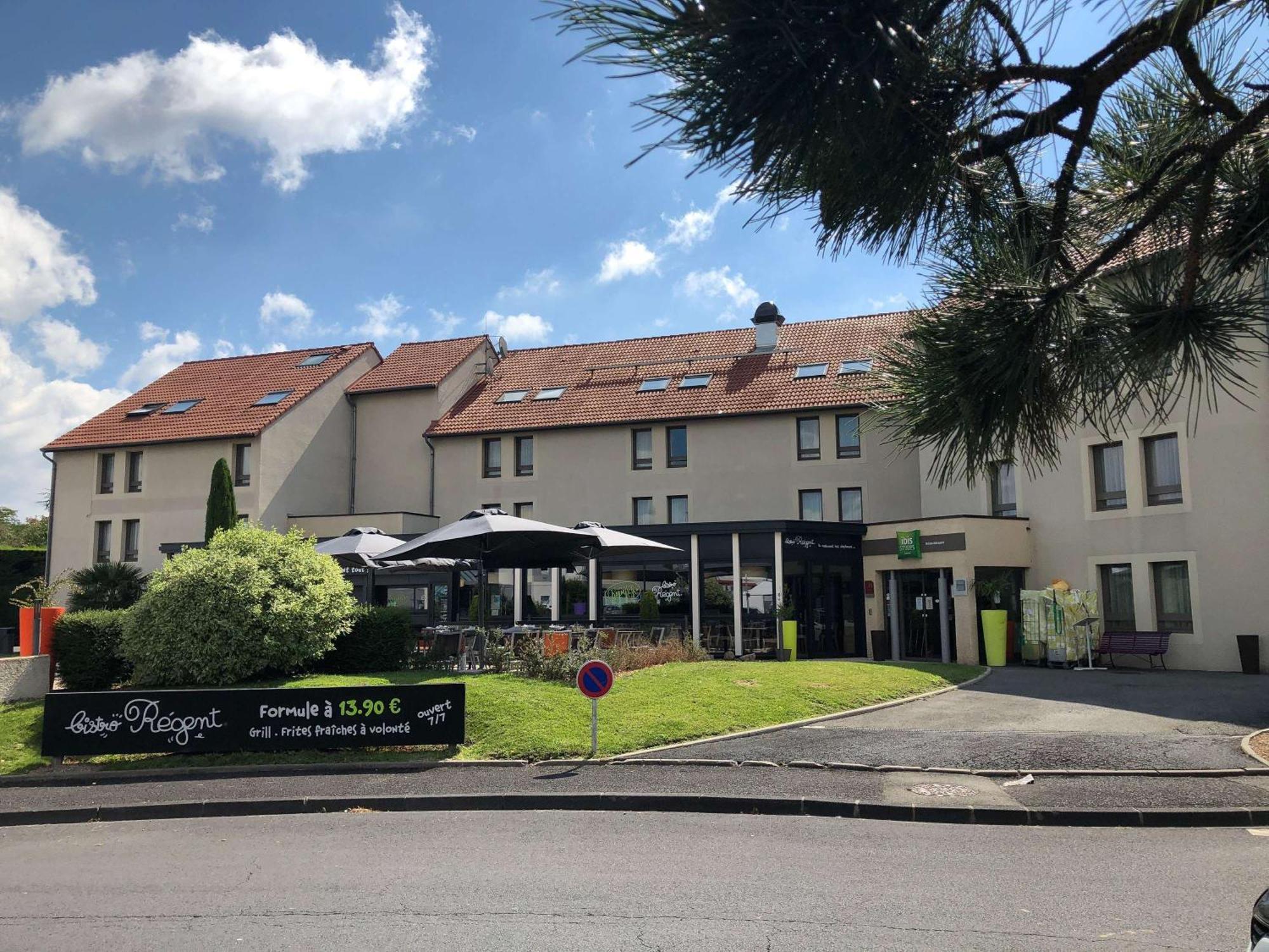Ibis Styles Clermont-Ferrand Aeroport Exterior foto